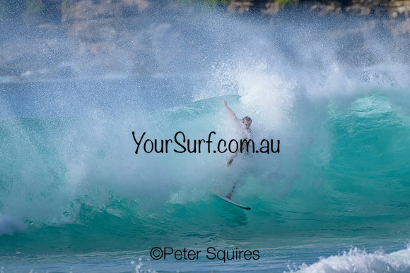 Whale_Beach_230410_090039_00371