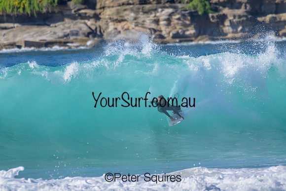 Whale_Beach_230410_085857_00256