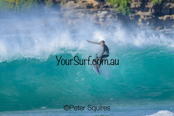 Whale_Beach_230410_090038_00367