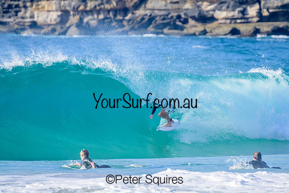 Whale_Beach_230425_090621_01017