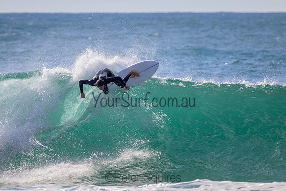 Whale_Beach_220910_084733_0001