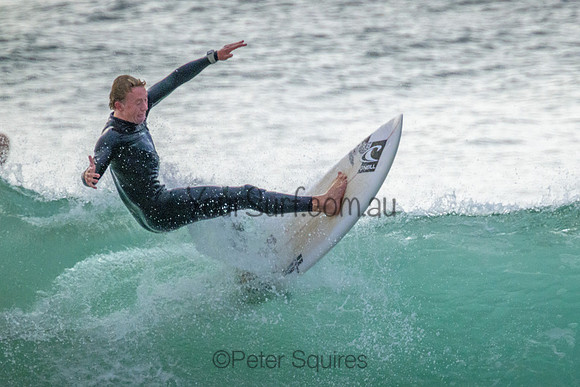 Whale_Beach_220809_081746_0059