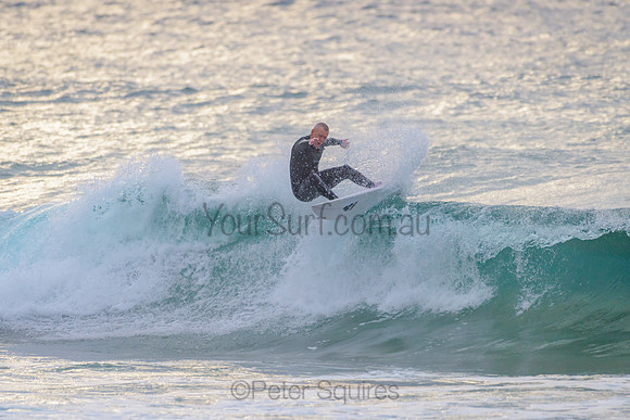 Whale_Beach_210504_072704_0035