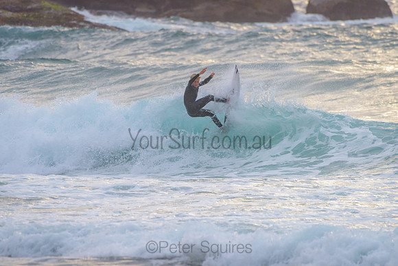 Whale_Beach_210504_072924_0054