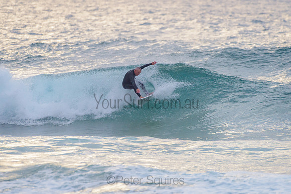 Whale_Beach_210504_073431_0116