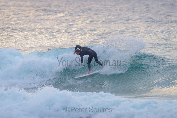 Whale_Beach_210504_073450_0119