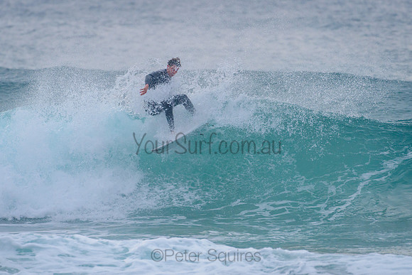 Whale_Beach_210504_073827_0133