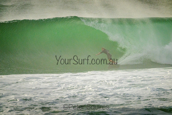 Whale_Beach_220305_080300_0011