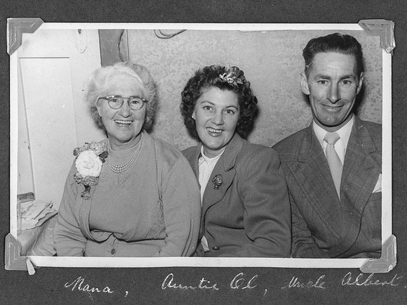 Joy_and_Geoff_old_photos-0020