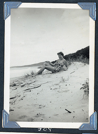 Joy_and_Geoff_old_photos-0035