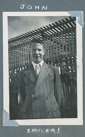 Joy_and_Geoff_old_photos-0051