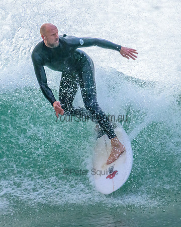 Whale_Beach_220809_082540_0095