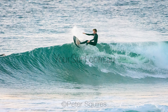 Whale_Beach_210611_065341_0008