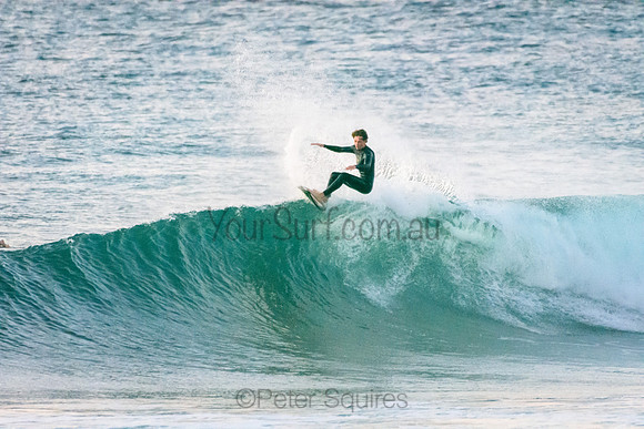 Whale_Beach_210611_065341_0009