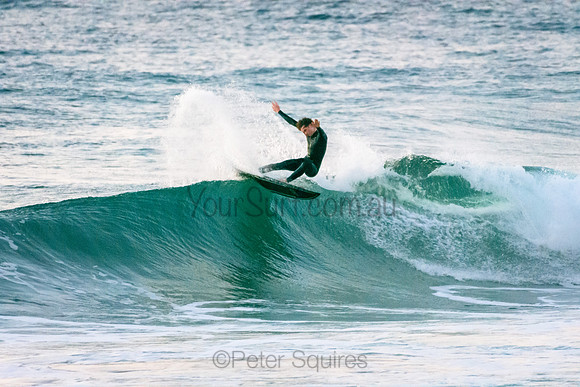 Whale_Beach_210611_065344_0012