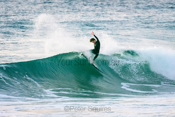 Whale_Beach_210611_065344_0013