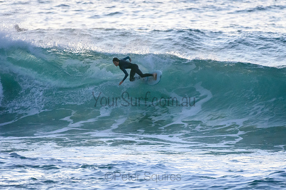 Whale_Beach_210611_065446_0014
