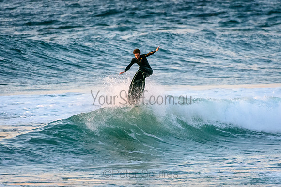 Whale_Beach_210611_070722_0036