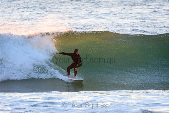 Whale_Beach_210611_070809_0039