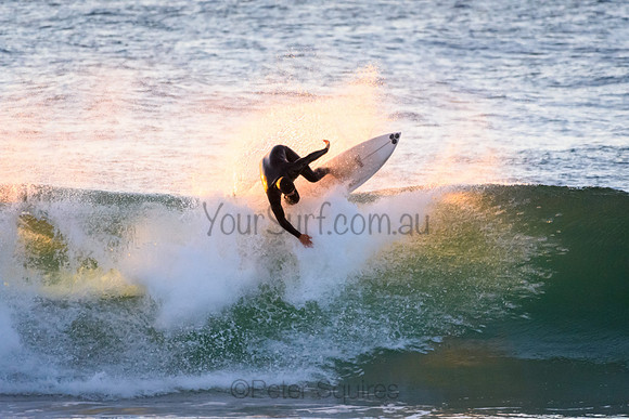 Whale_Beach_210611_070810_0041