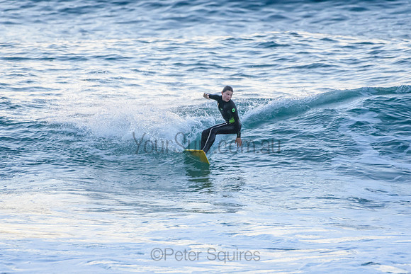 Whale_Beach_210611_071340_0044