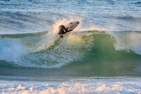 Whale_Beach_210611_071520_0048