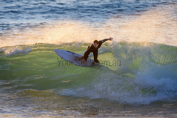 Whale_Beach_210611_072253_0065