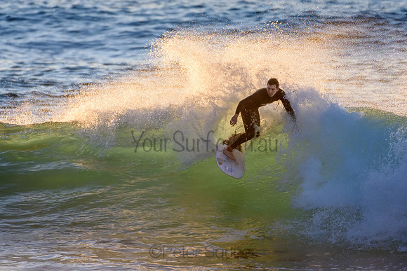 Whale_Beach_210611_072253_0067