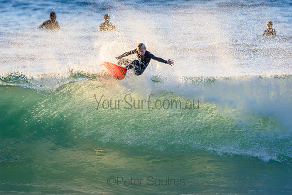 Whale_Beach_210611_073201_0099