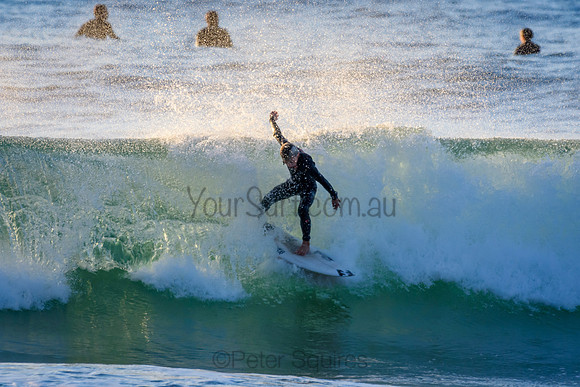 Whale_Beach_210611_073202_0101