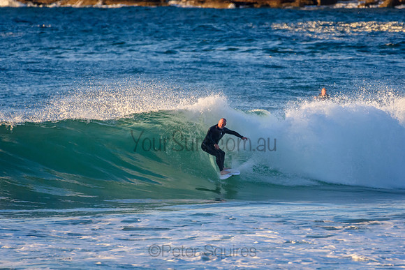 Whale_Beach_210611_073426_0108
