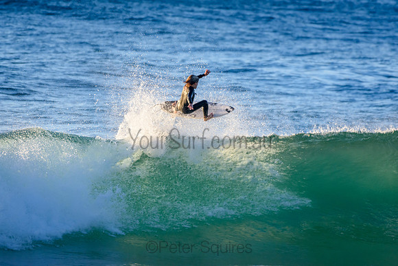 Whale_Beach_210611_074034_0125