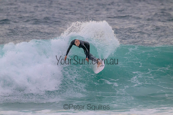 Whale_Beach_220830_071102_0034