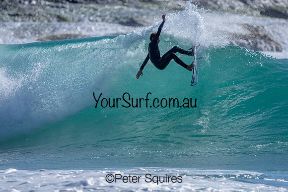 Whale_Beach_231005_090441_0033