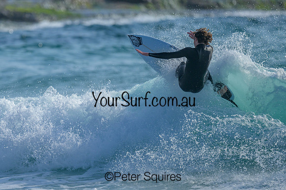 Whale_Beach_231112_080714_0547