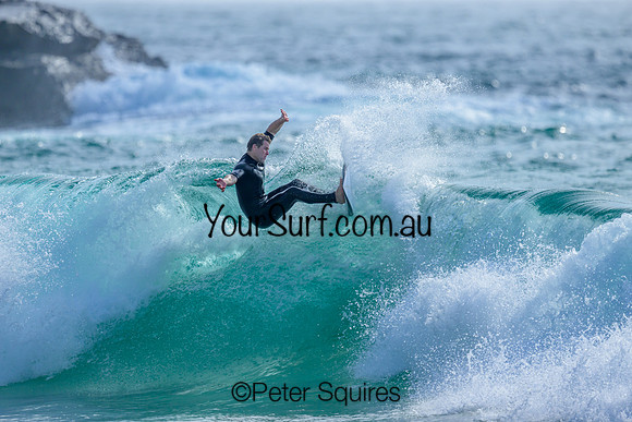 Whale_Beach_231112_085524_1604
