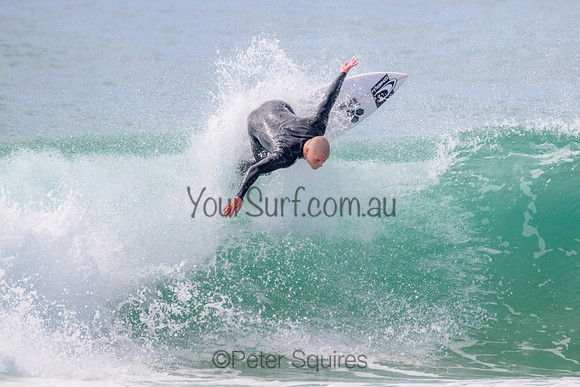 Whale_Beach_220910_095236_0132