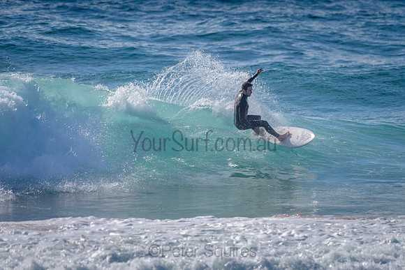 Whale_Beach_211014_090914_0008