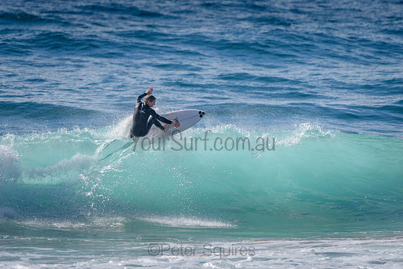 Whale_Beach_211014_091239_0037
