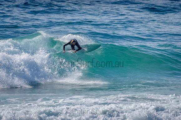 Whale_Beach_211014_091810_0068