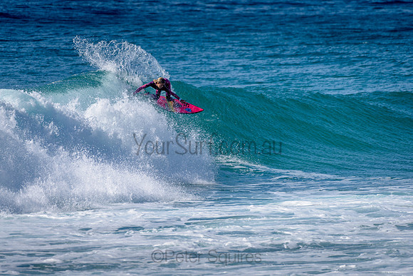 Whale_Beach_211015_091837_0138