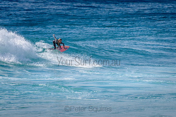 Whale_Beach_211015_092201_0142