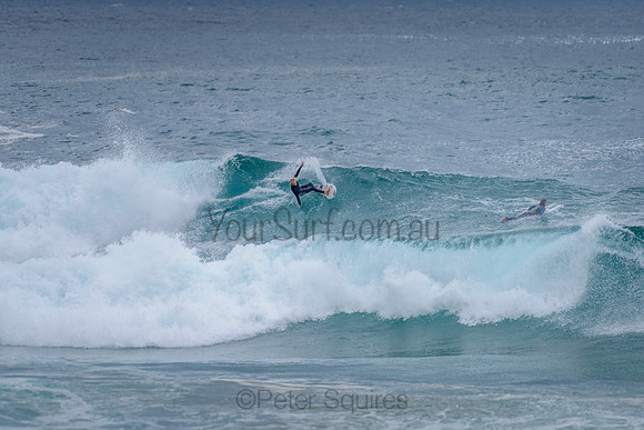 Whale_Beach_211015_095356_0194