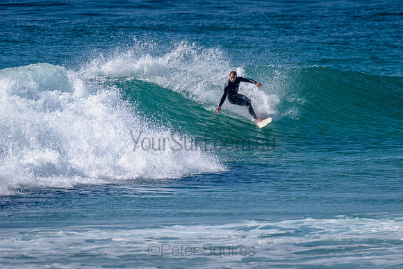 Whale_Beach_211015_091612_0133