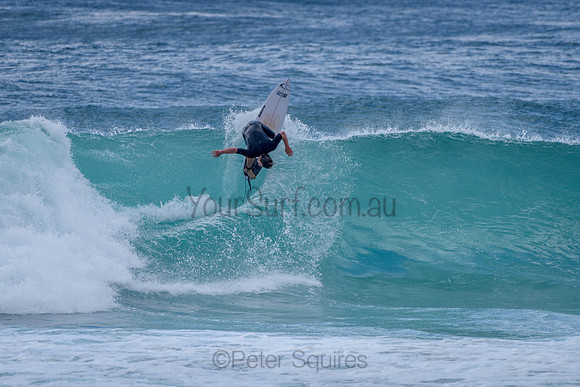 Whale_Beach_211015_092909_0148