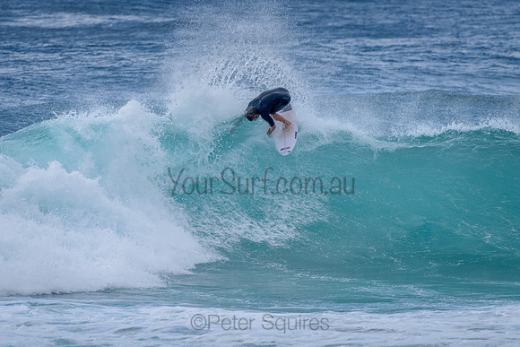Whale_Beach_211015_092910_0150