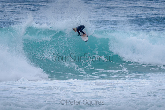 Whale_Beach_211015_092919_0153