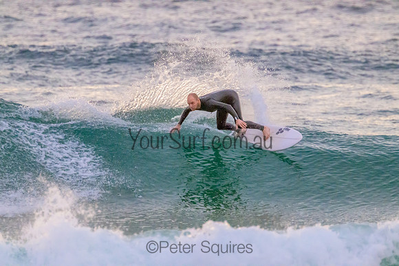 Whale_Beach_220830_070253_0008