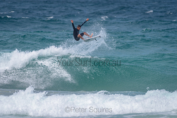 Whale_Beach_211105_142516_0048