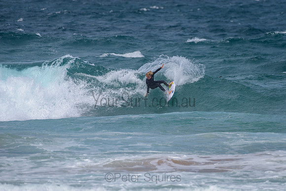Whale_Beach_211105_142728_0055